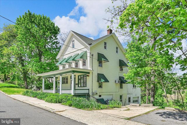 147 WALNUT ST, Mohnton, PA 19540