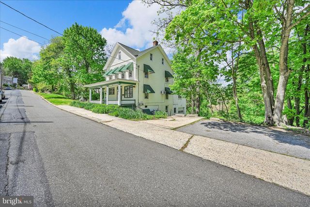 147 WALNUT ST, Mohnton, PA 19540