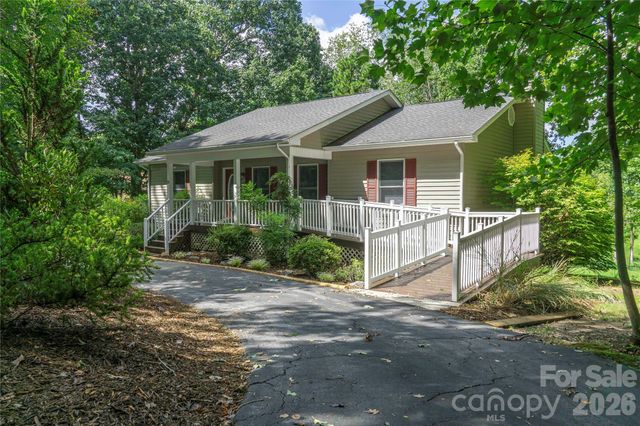 15 Pete Luther Road, Candler, NC 28715