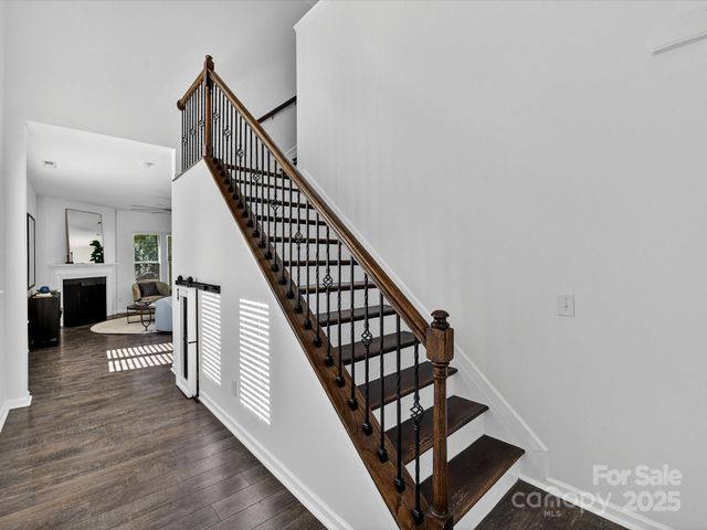 2568 Royal York Avenue, Charlotte, NC 28210