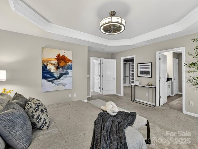 2568 Royal York Avenue, Charlotte, NC 28210