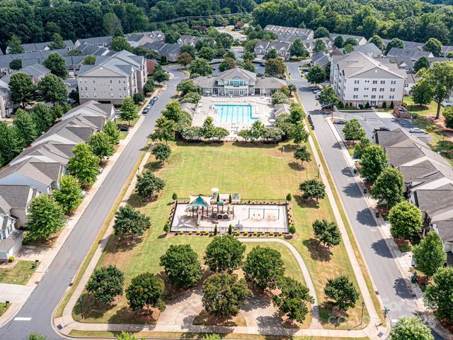 2568 Royal York Avenue, Charlotte, NC 28210