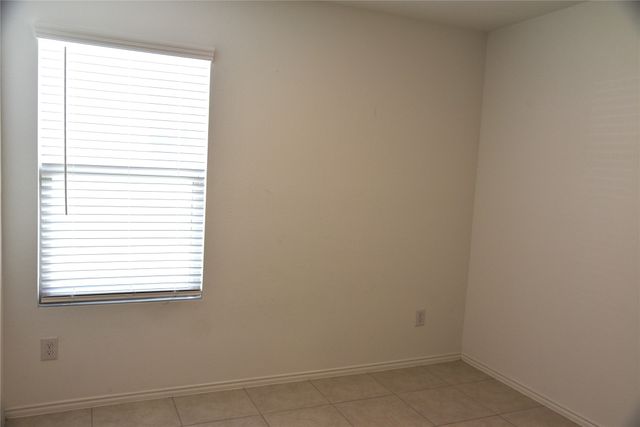 348 Dry Canyon Way, Fort Worth, TX 76052