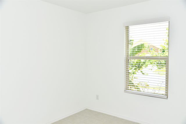 348 Dry Canyon Way, Fort Worth, TX 76052