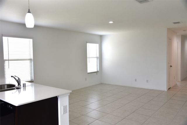 348 Dry Canyon Way, Fort Worth, TX 76052