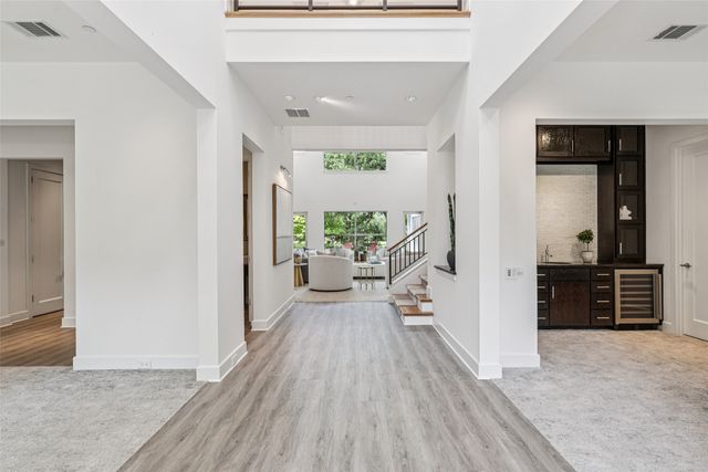 6007 Club Oaks Drive, Dallas, TX 75248