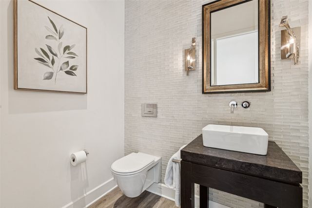 6007 Club Oaks Drive, Dallas, TX 75248