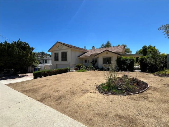 4527 Stark, Woodland Hills, CA 91364