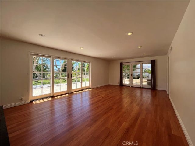 4527 Stark, Woodland Hills, CA 91364