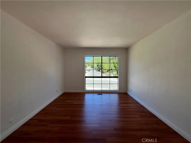 4527 Stark, Woodland Hills, CA 91364