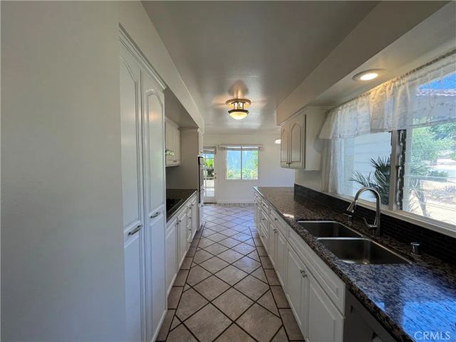 4527 Stark, Woodland Hills, CA 91364