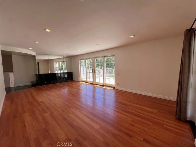 4527 Stark, Woodland Hills, CA 91364