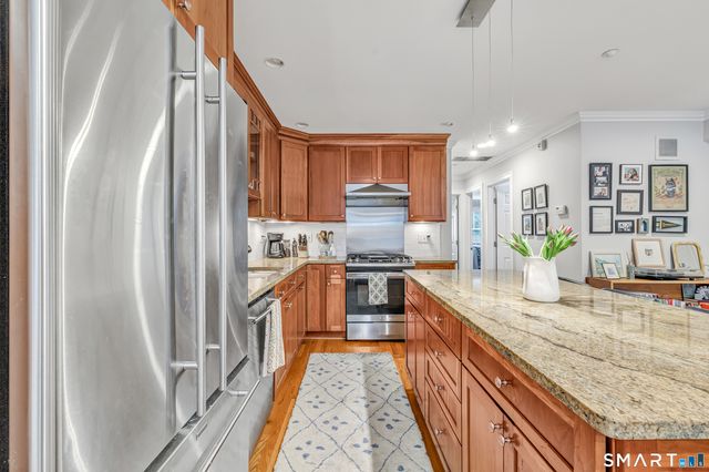 76 New Canaan Avenue 3, Norwalk, CT 06850