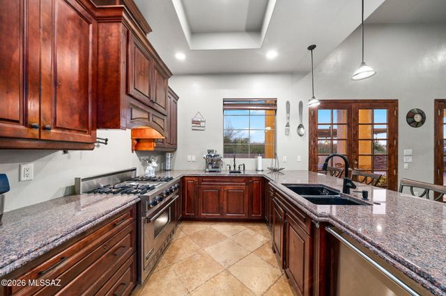 4496 N Via Bellas Catalinas, Tucson, AZ 85718