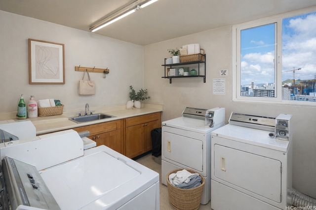 1655 Makaloa Street 1110, Honolulu, HI 96814