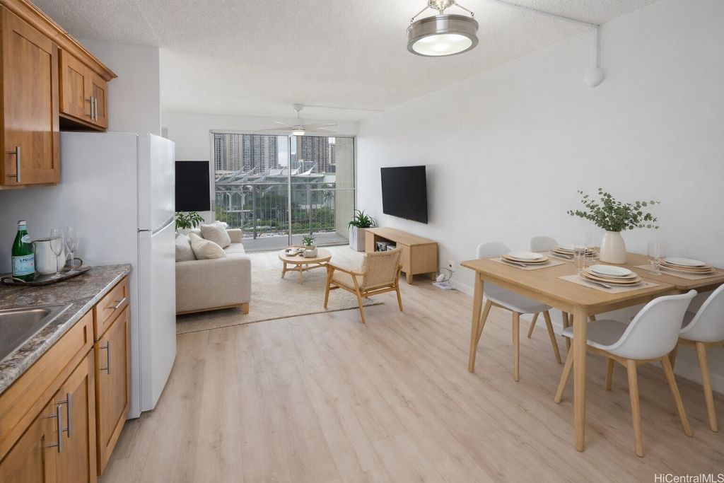 1655 Makaloa Street 1110, Honolulu, HI 96814