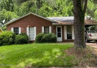 6605 George Washington Drive, Jackson, MS 39213