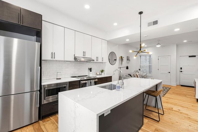 32 E Court Street, Cincinnati, OH 45202