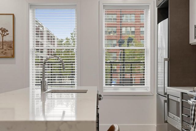 32 E Court Street, Cincinnati, OH 45202