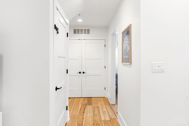 32 E Court Street, Cincinnati, OH 45202