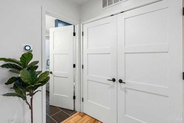 32 E Court Street, Cincinnati, OH 45202