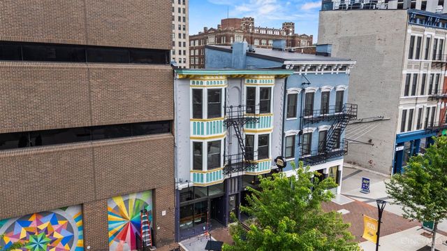 32 E Court Street, Cincinnati, OH 45202