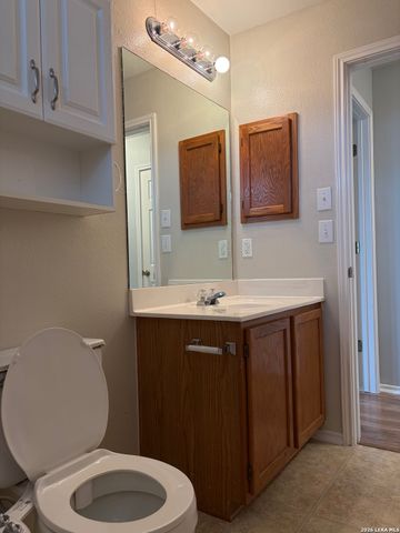 10502 Marengo Ln, San Antonio, TX 78254