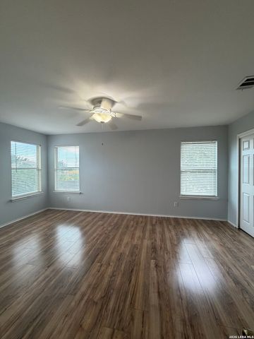 10502 Marengo Ln, San Antonio, TX 78254