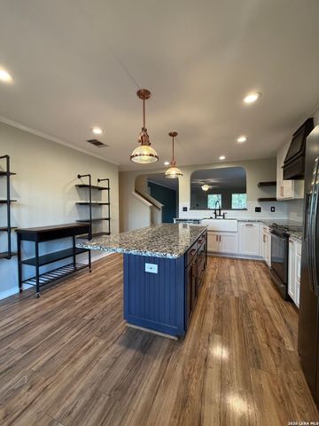 10502 Marengo Ln, San Antonio, TX 78254
