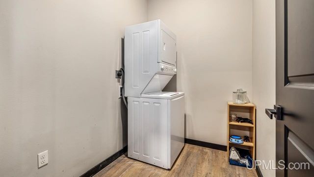 208 E Ludington Street Unit 7, Iron Mountain, MI 49801