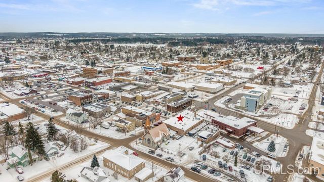 208 E Ludington Street Unit 7, Iron Mountain, MI 49801