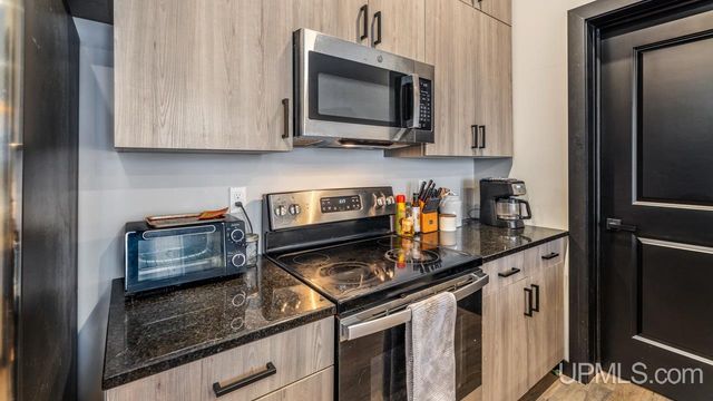 208 E Ludington Street Unit 7, Iron Mountain, MI 49801