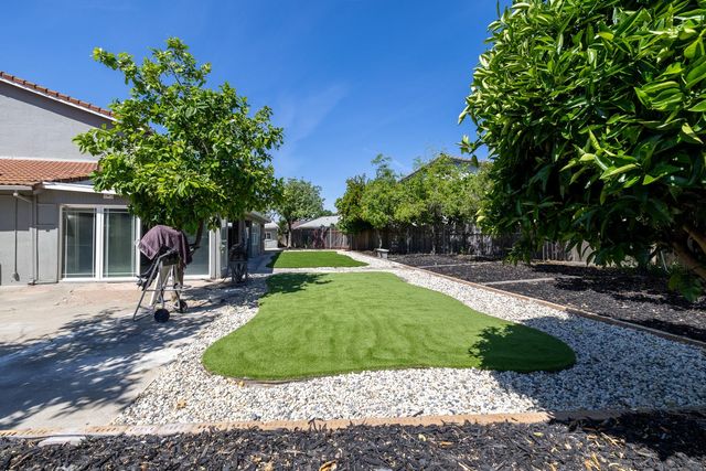 3305 Cahill Ct, Sacramento, CA 95827