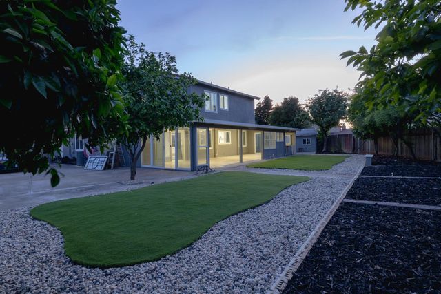 3305 Cahill Ct, Sacramento, CA 95827