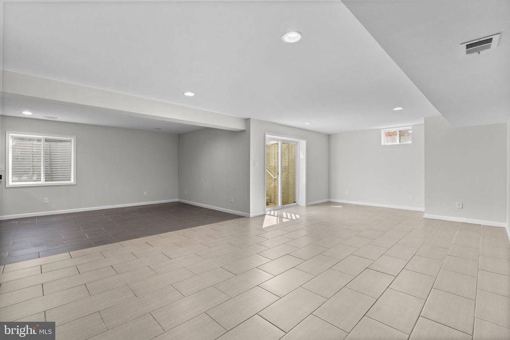 Image 44 of property listing at 1413 DELLA WAY, Davidsonville, MD 21035