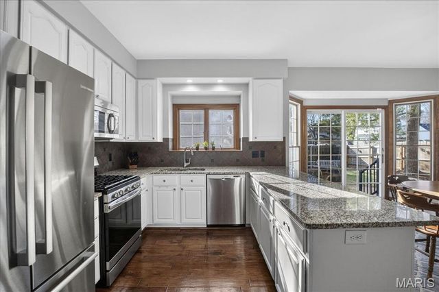 609 Wyatt Drive, St Peters, MO 63376