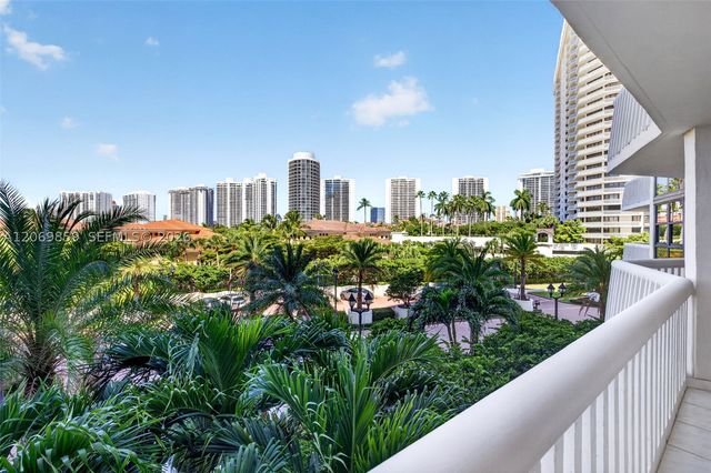 1000 Island Blvd 405, Aventura, FL 33160
