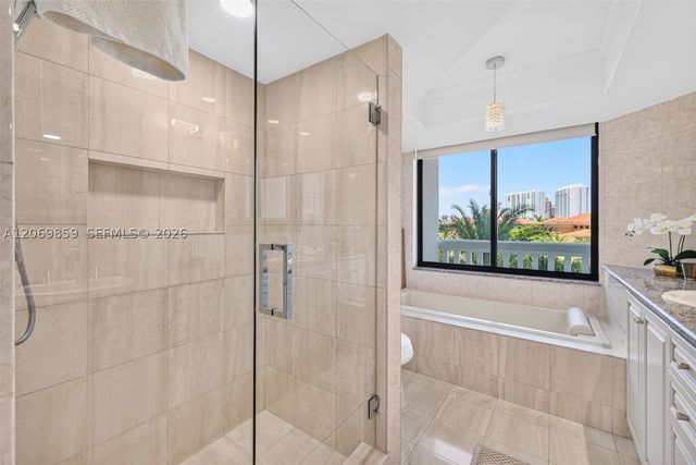 1000 Island Blvd 405, Aventura, FL 33160