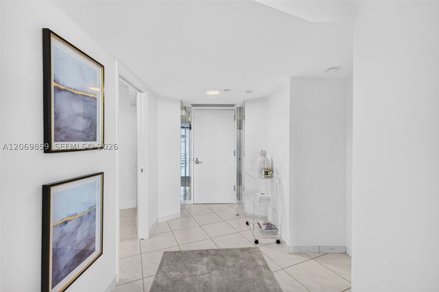 1000 Island Blvd 405, Aventura, FL 33160