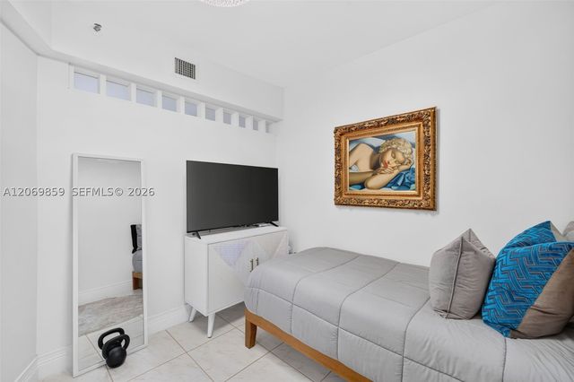 1000 Island Blvd 405, Aventura, FL 33160