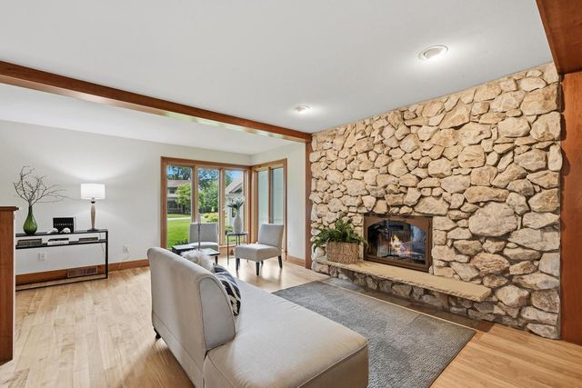 15270 Red Fox LANE, Elm Grove, WI 53122