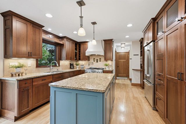 15270 Red Fox LANE, Elm Grove, WI 53122