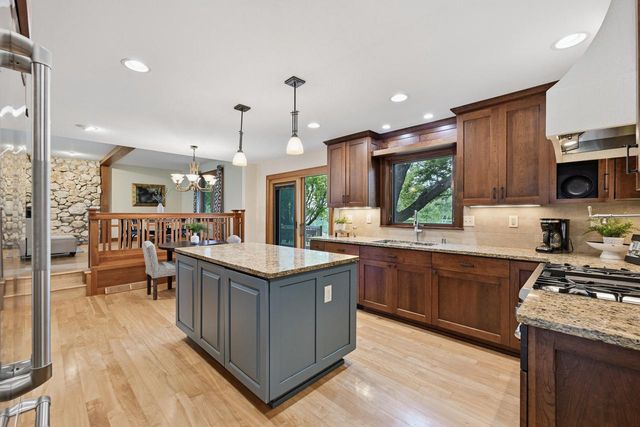 15270 Red Fox LANE, Elm Grove, WI 53122