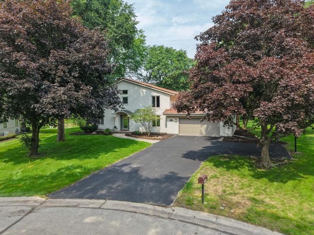 15270 Red Fox LANE, Elm Grove, WI 53122