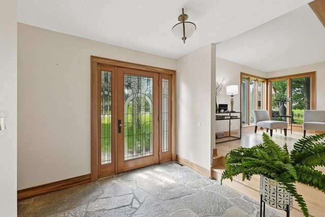 15270 Red Fox LANE, Elm Grove, WI 53122