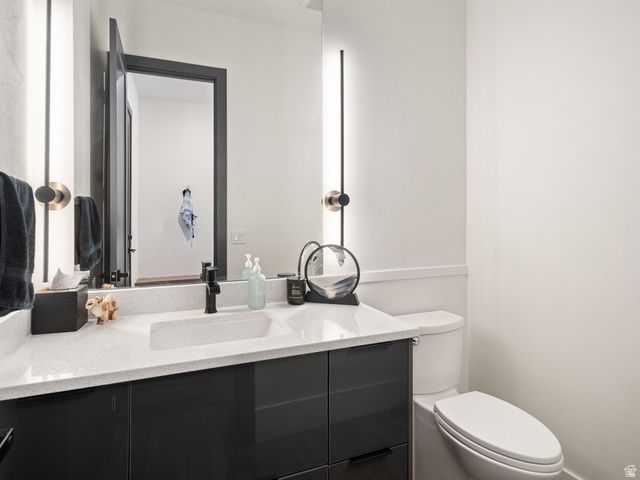 802 E NEBO AVE, North Ogden, UT 84414