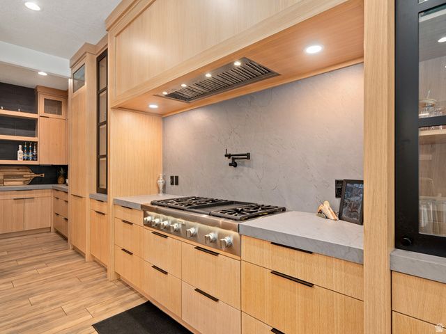 802 E NEBO AVE, North Ogden, UT 84414