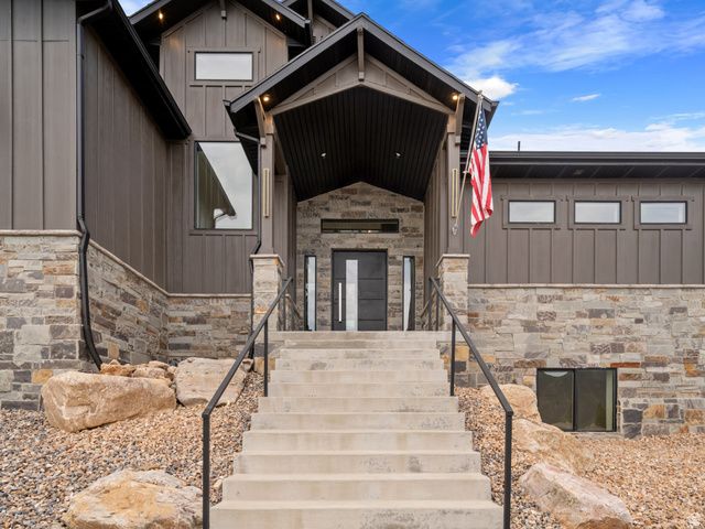 802 E NEBO AVE, North Ogden, UT 84414