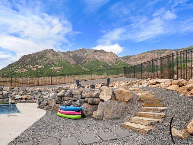 802 E NEBO AVE, North Ogden, UT 84414