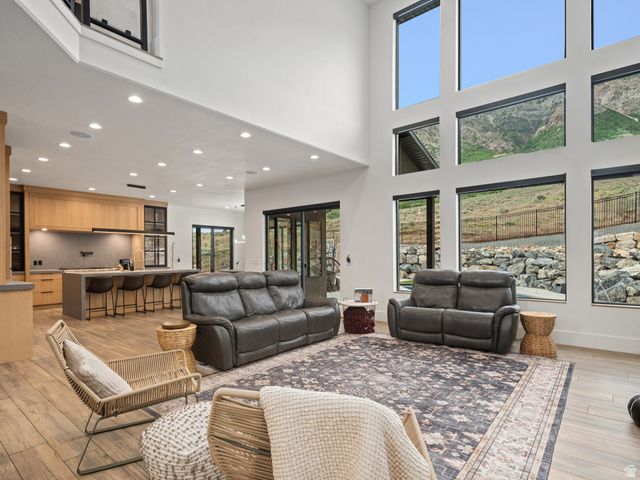 802 E NEBO AVE, North Ogden, UT 84414